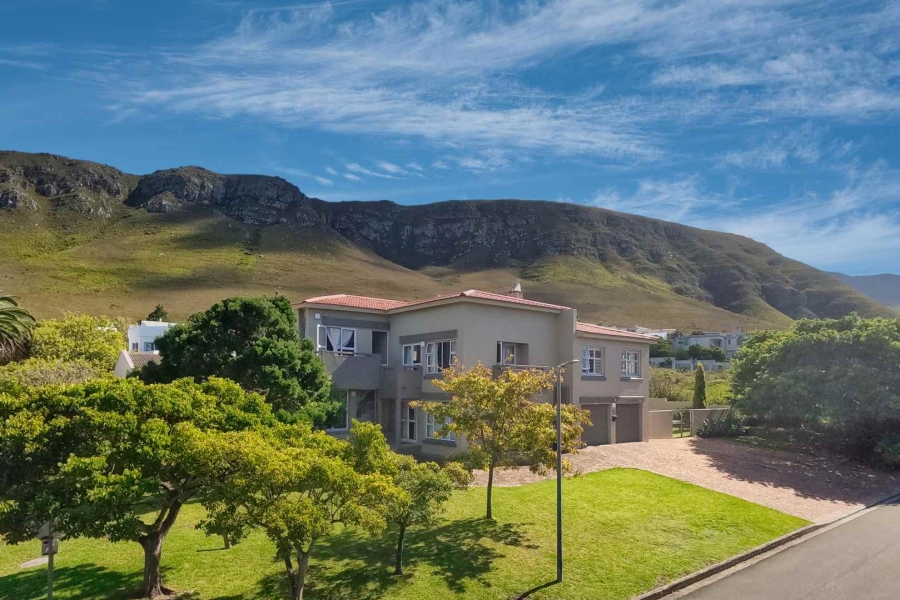 7 Bedroom Property for Sale in Hermanus Heights Western Cape